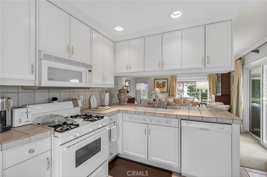 6952 Royal Hunt Ridge
