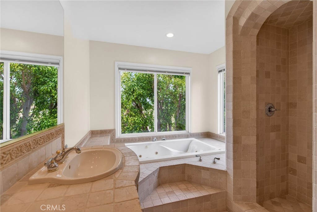 6952 Royal Hunt Ridge