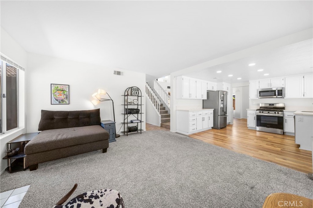 9253 Sunridge