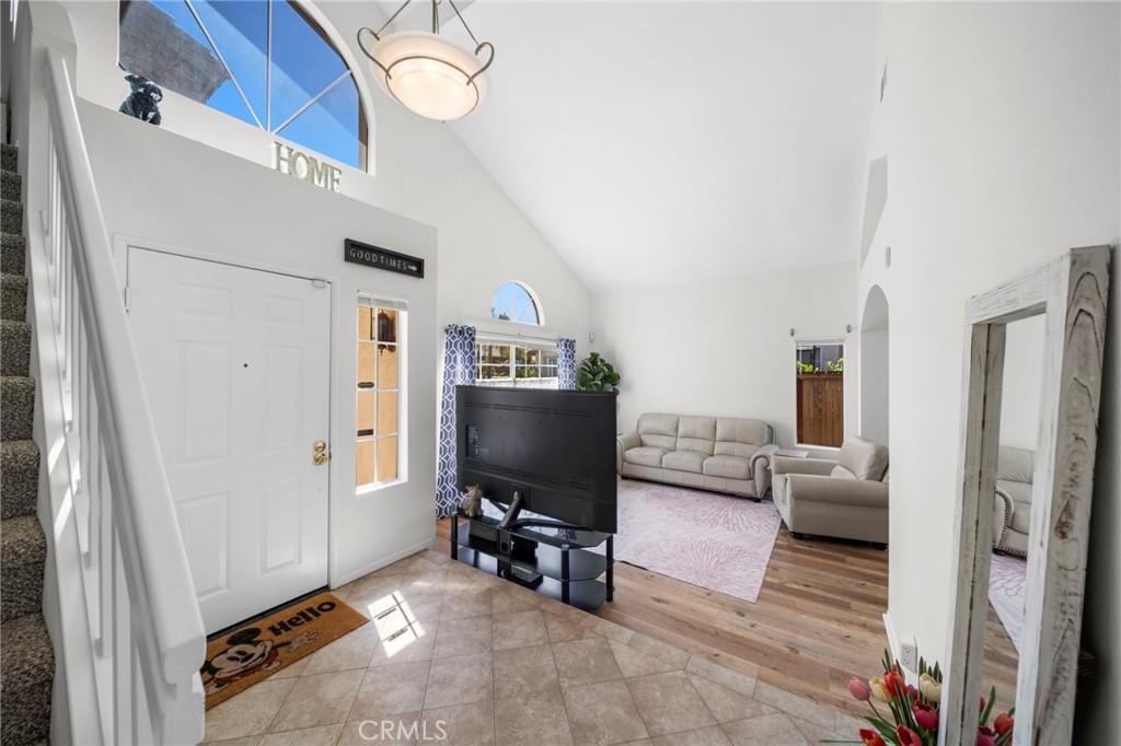 9253 Sunridge