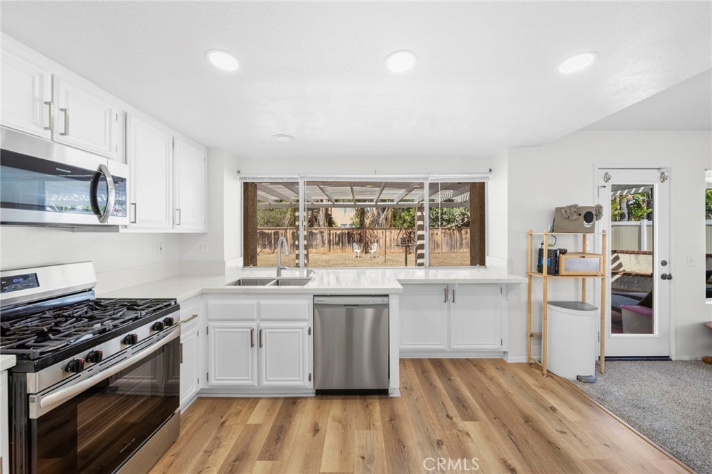 9253 Sunridge
