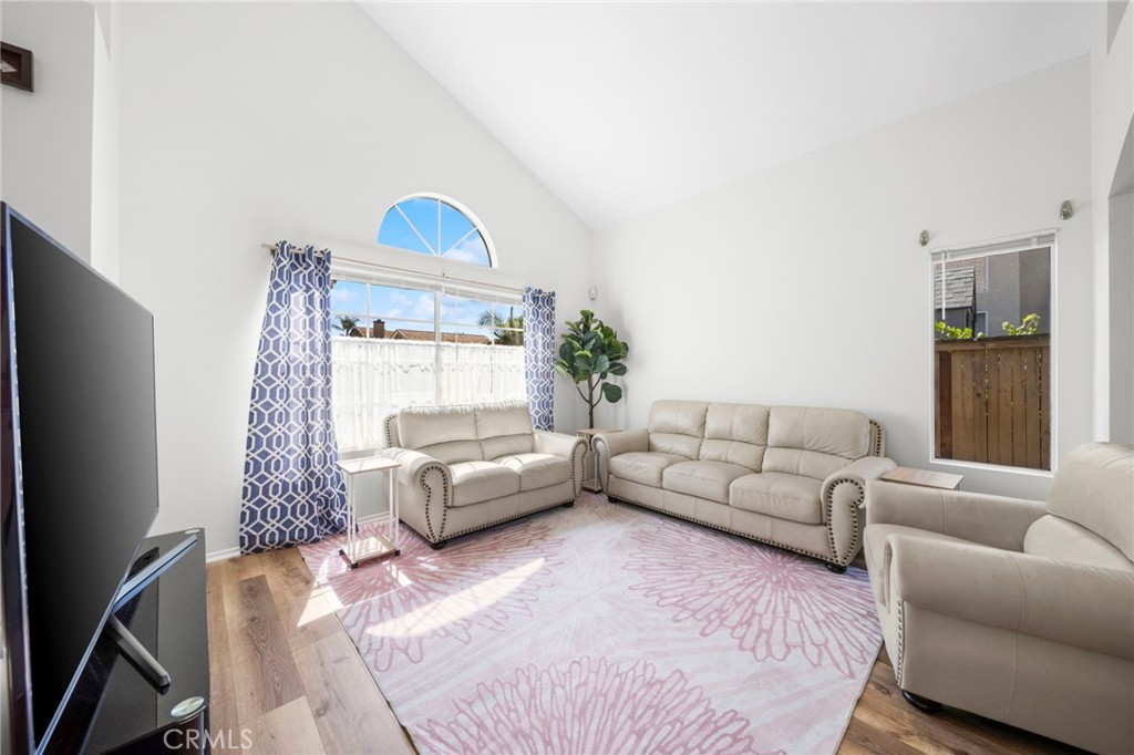 9253 Sunridge