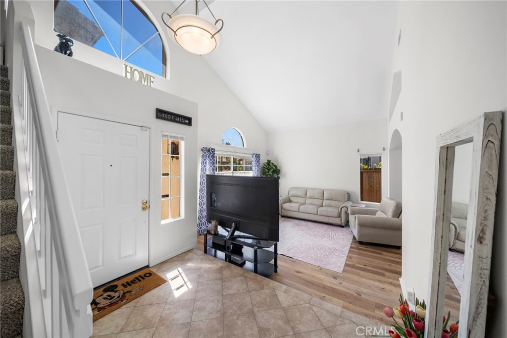 9253 Sunridge