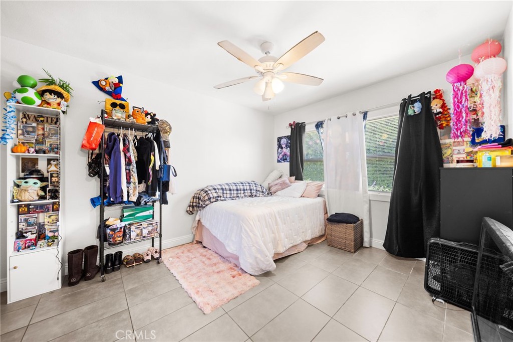 480 W 18th St