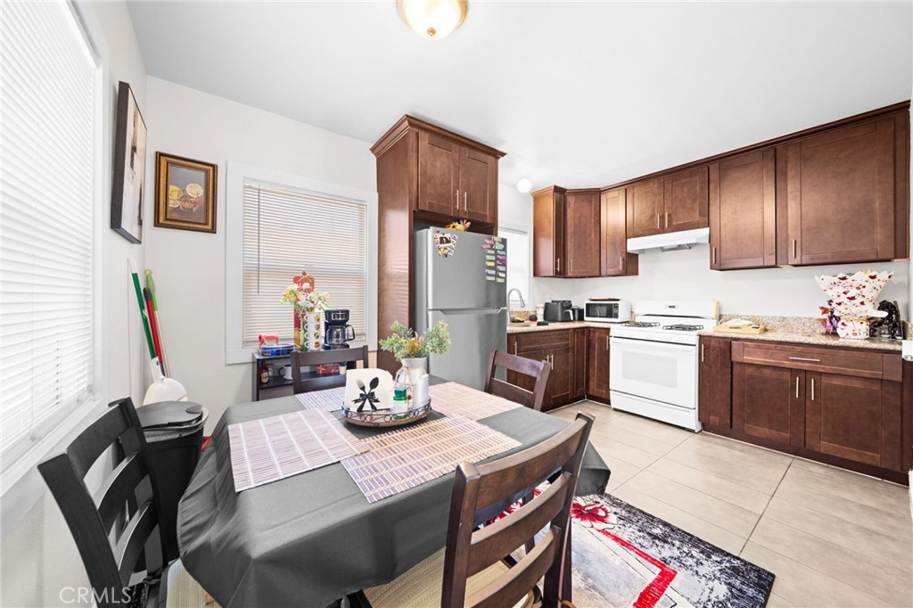 480 W 18th St