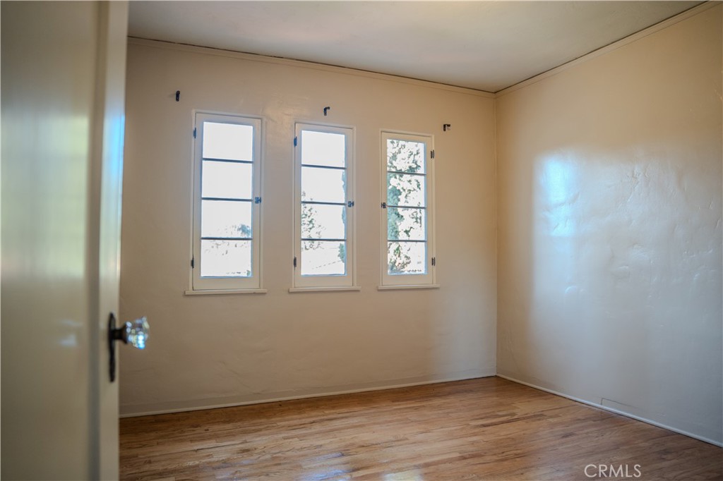 3564 Elmwood