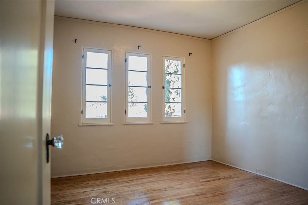 3564 Elmwood