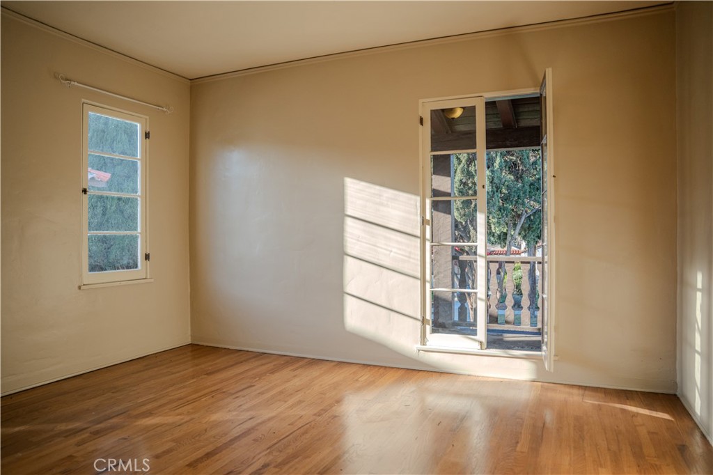 3564 Elmwood