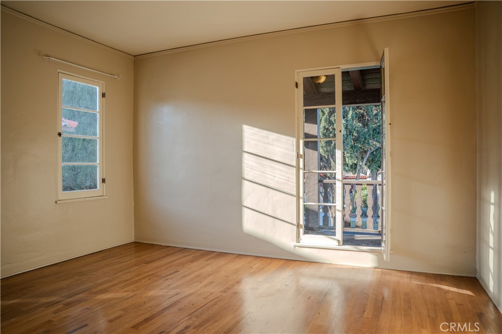 3564 Elmwood