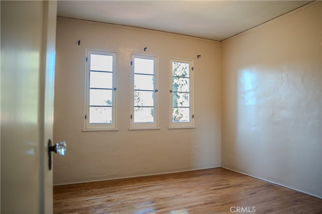 3564 Elmwood
