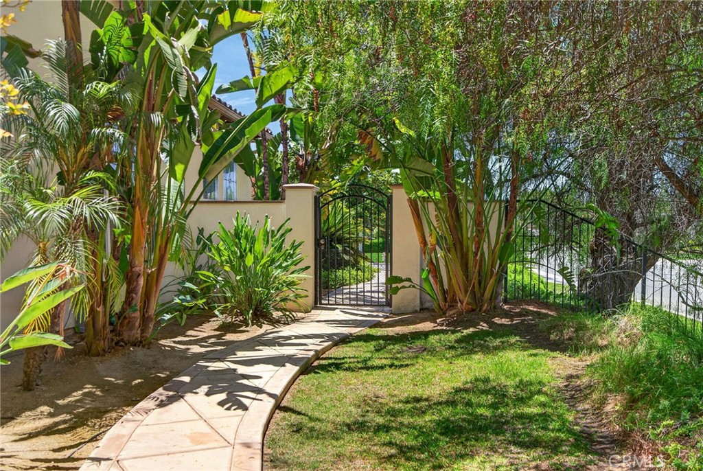 8059 Terraza Court