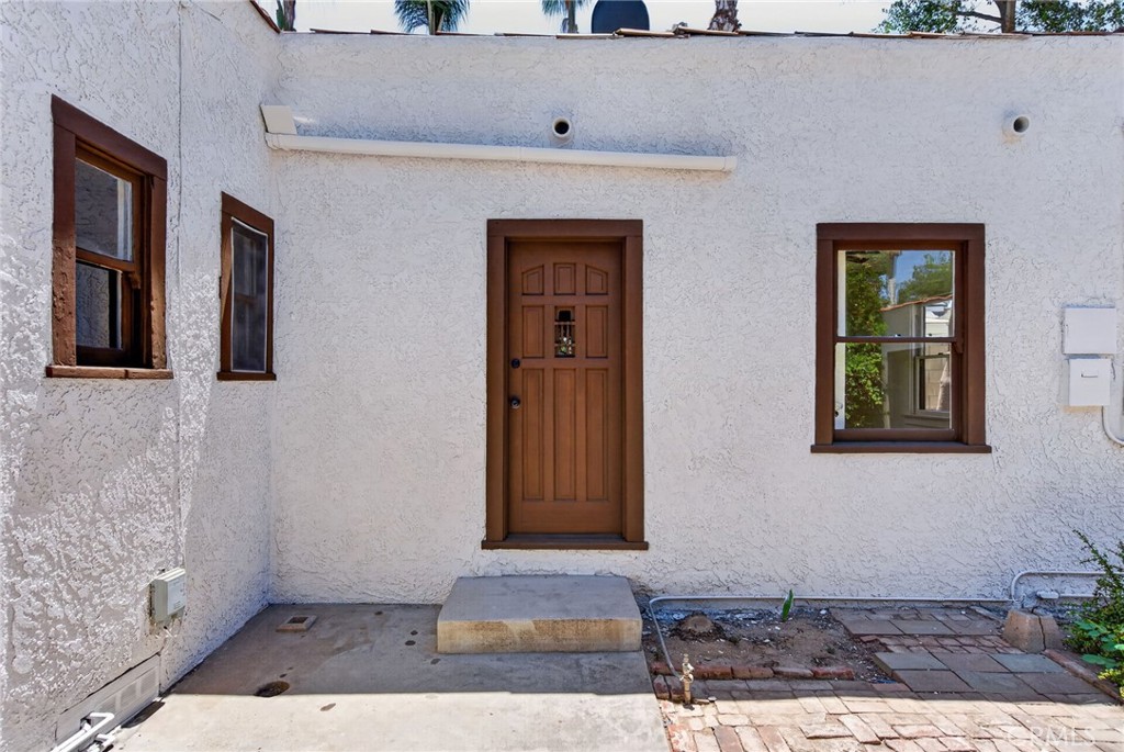 3956 Beechwood