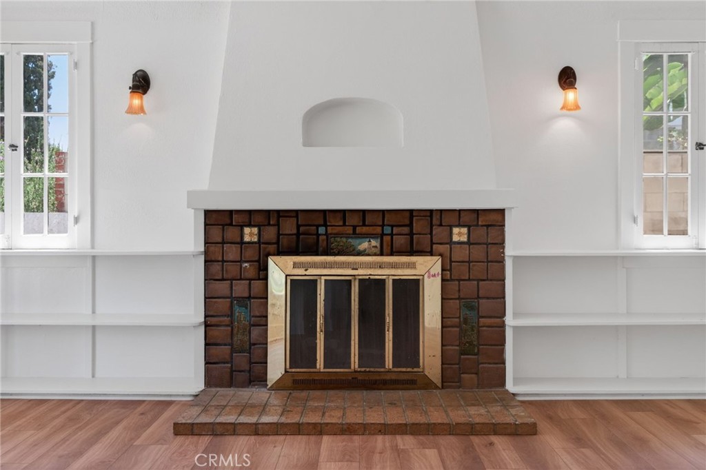 3956 Beechwood