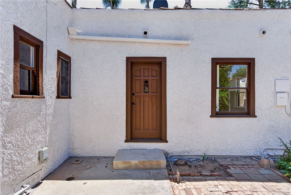3956 Beechwood