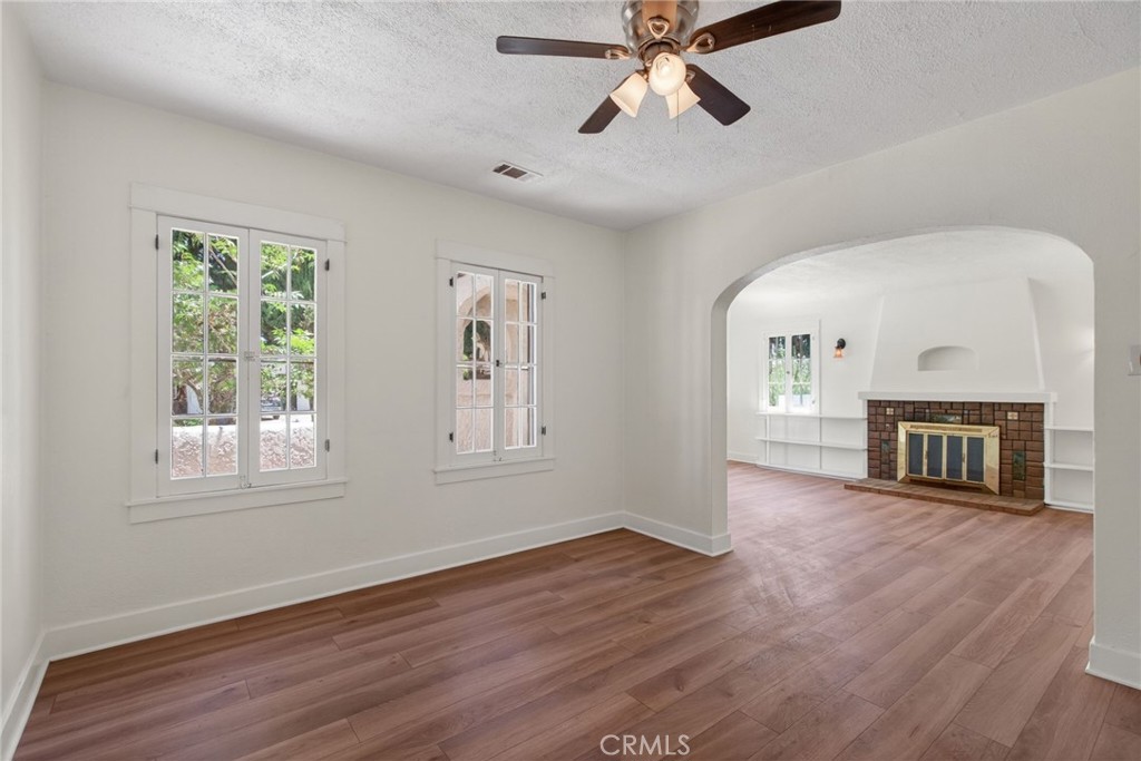3956 Beechwood