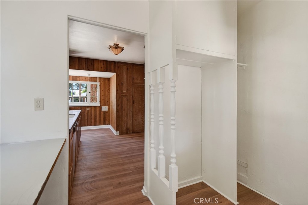 3956 Beechwood