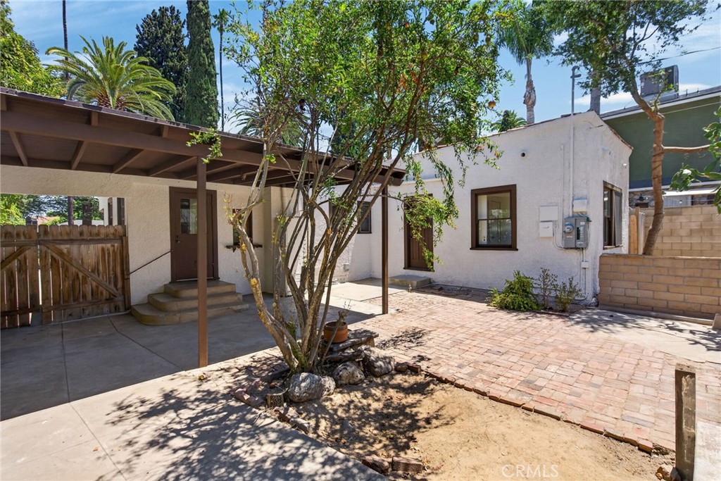 3956 Beechwood