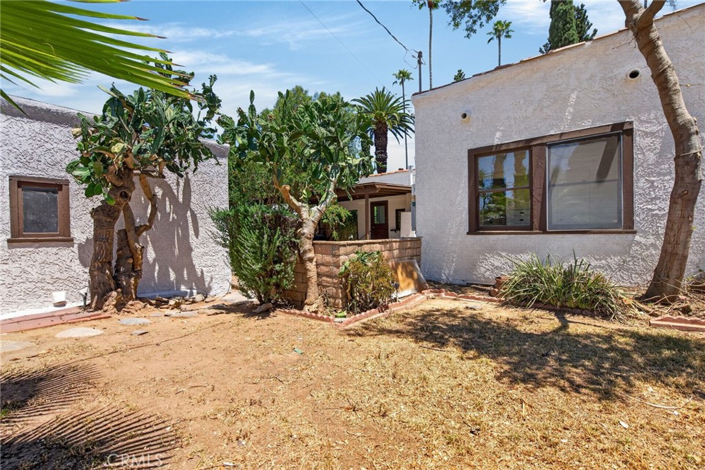 3956 Beechwood