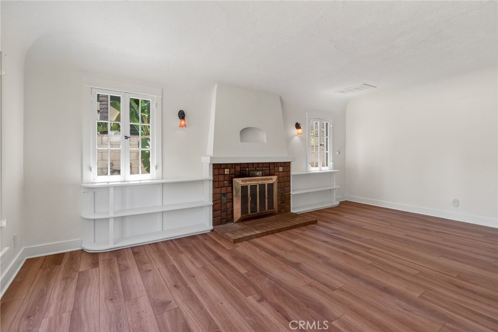 3956 Beechwood