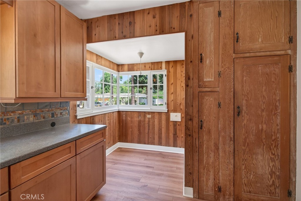 3956 Beechwood
