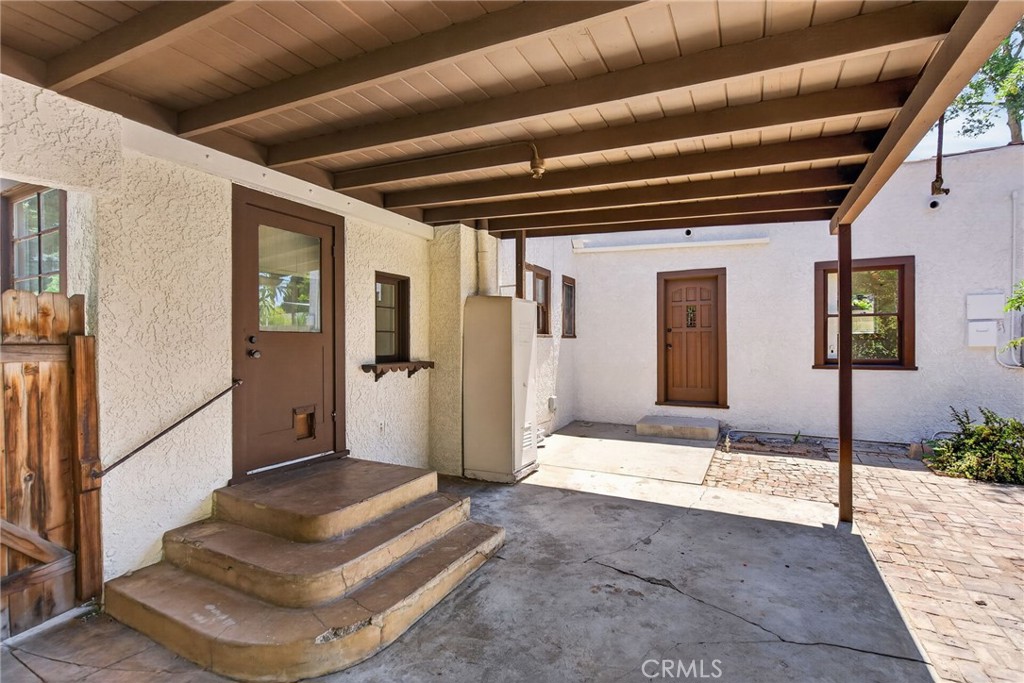 3956 Beechwood