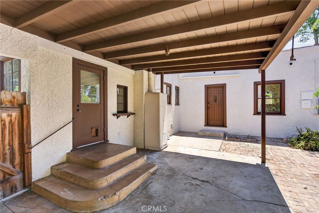3956 Beechwood
