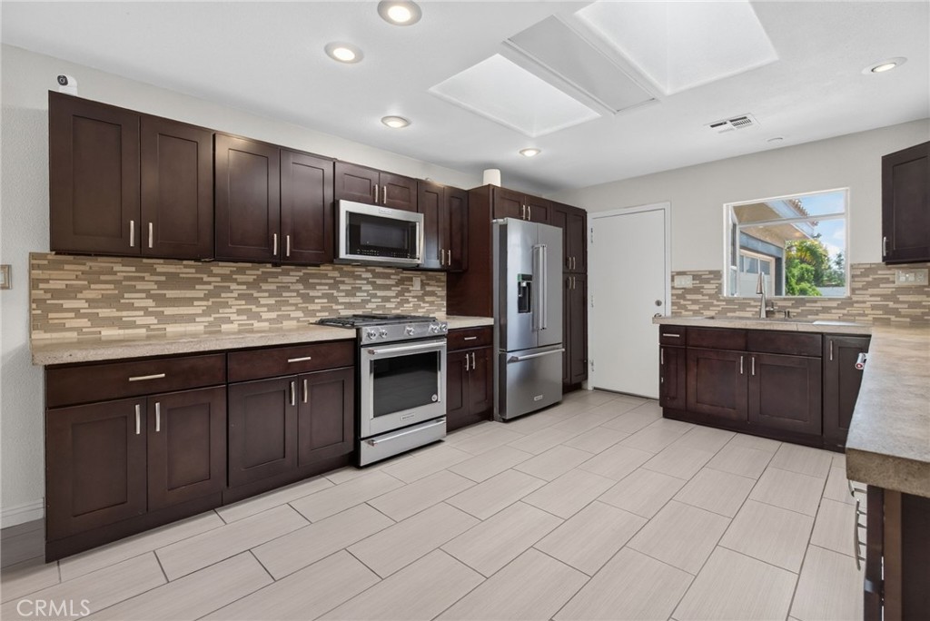 11610 Cornell