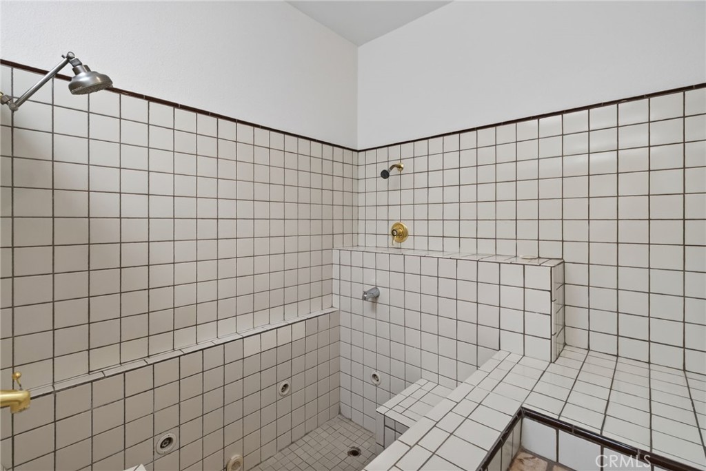 11610 Cornell