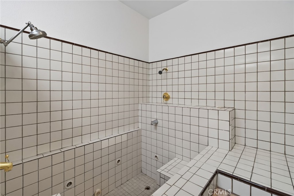 11610 Cornell