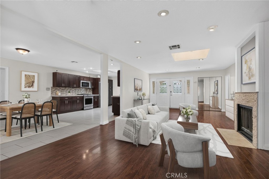 11610 Cornell
