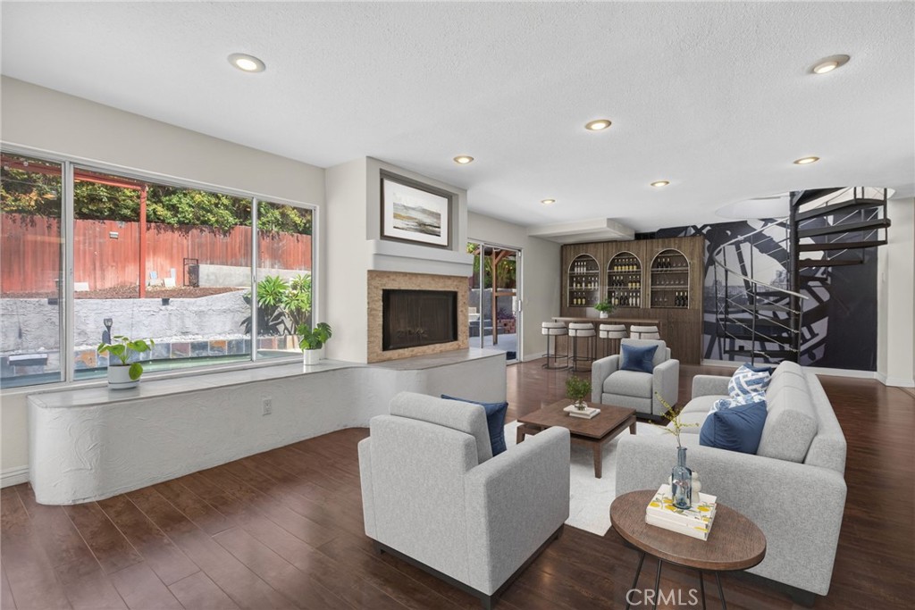 11610 Cornell