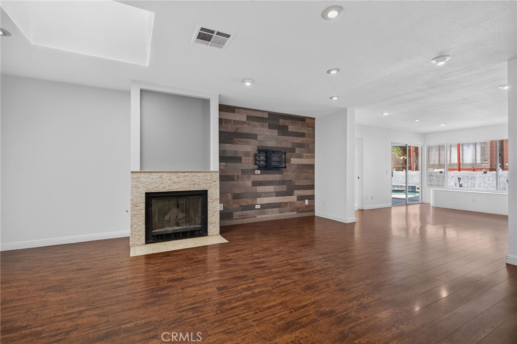 11610 Cornell
