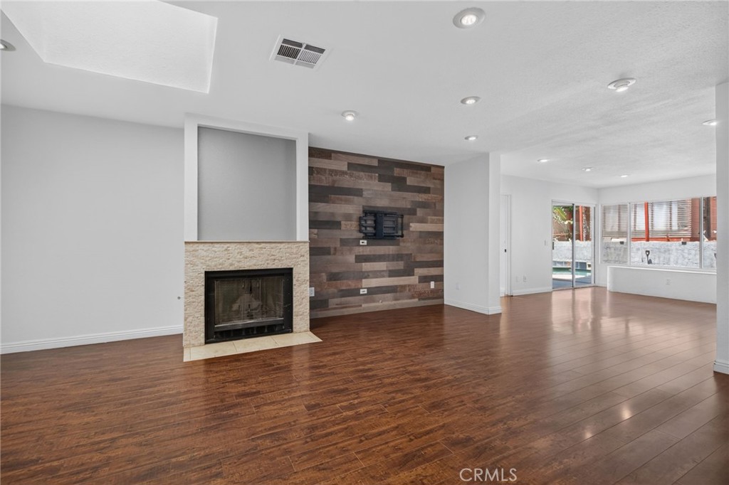 11610 Cornell