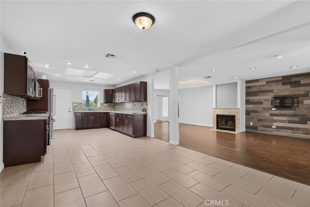 11610 Cornell