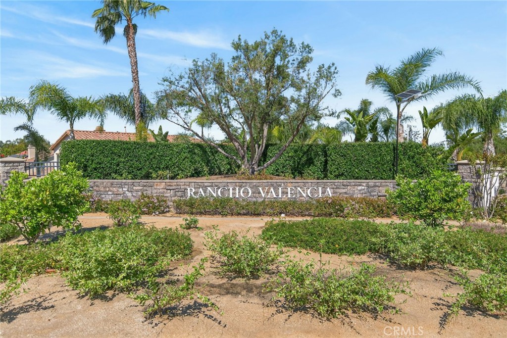 1268 Las Ventanas