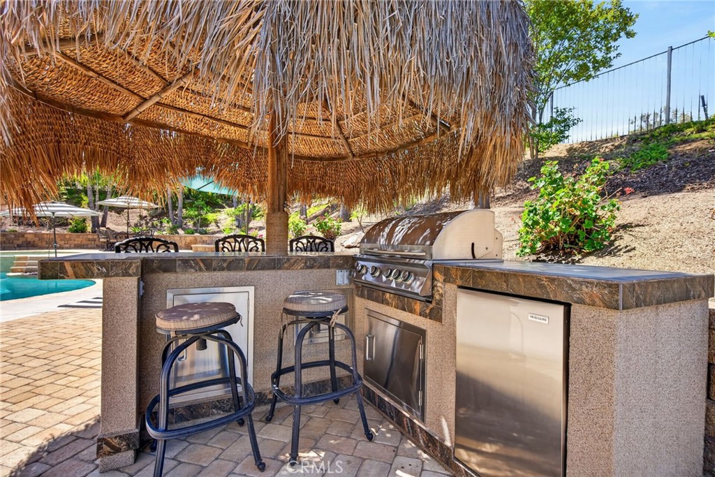 1268 Las Ventanas