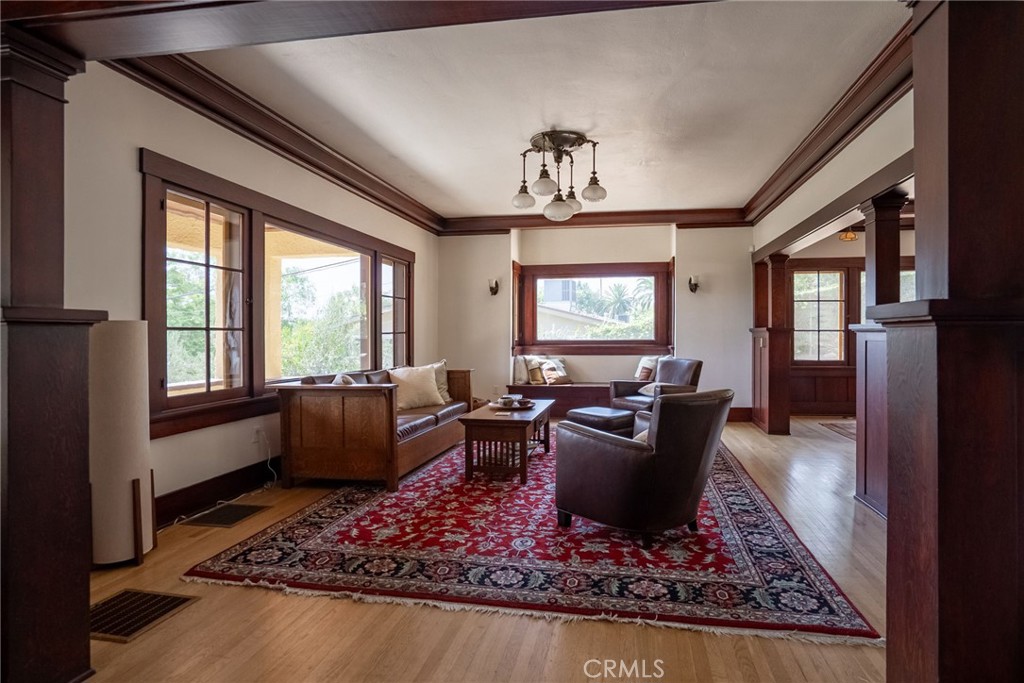 3811 Mount Rubidoux
