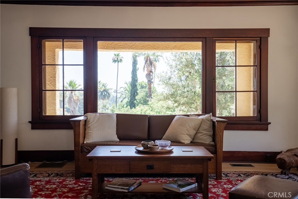 3811 Mount Rubidoux