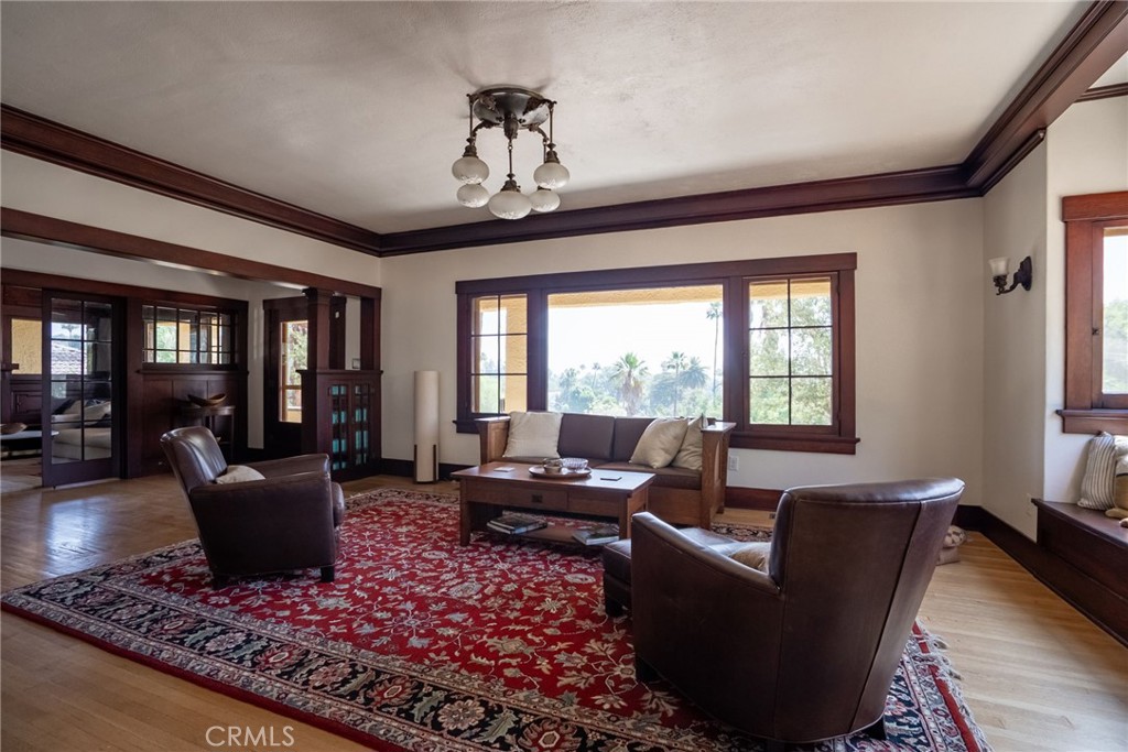 3811 Mount Rubidoux