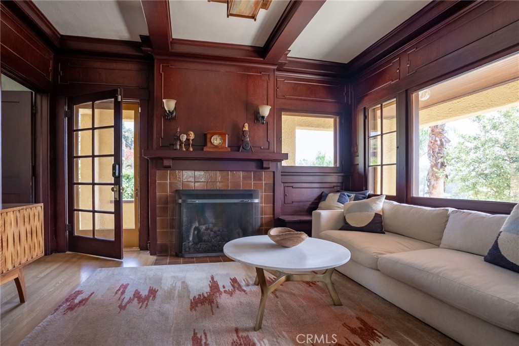 3811 Mount Rubidoux