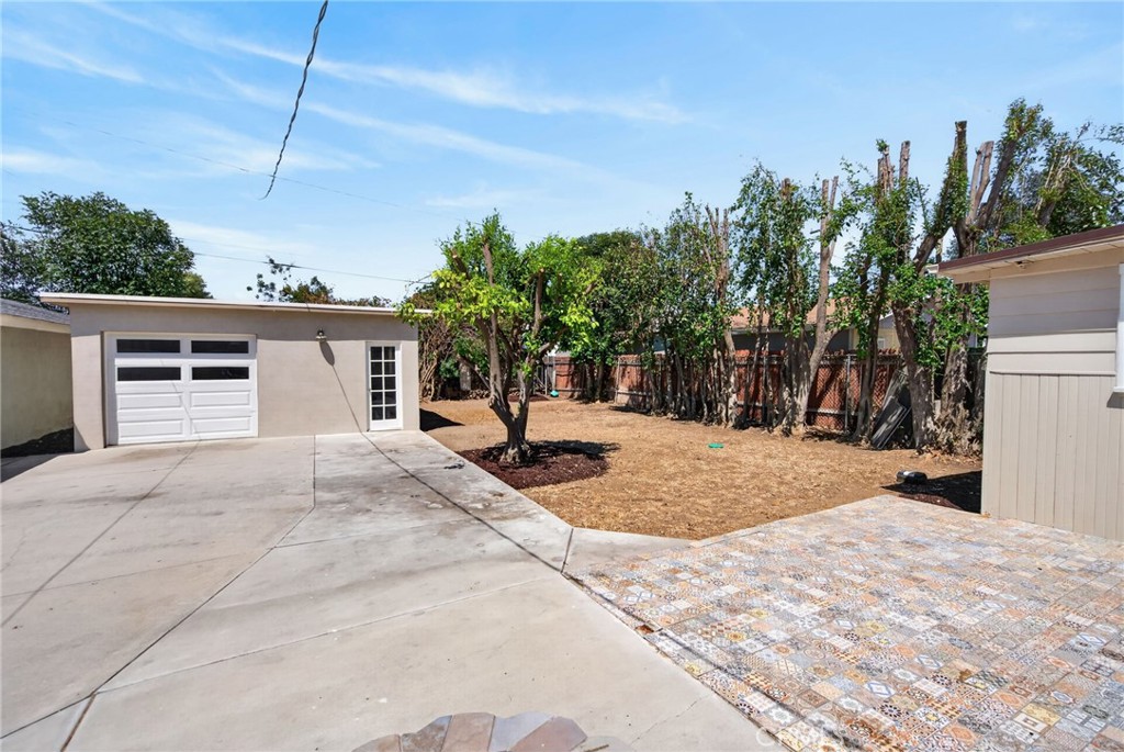 4391 Highland