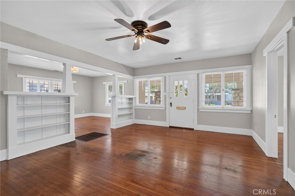 4391 Highland