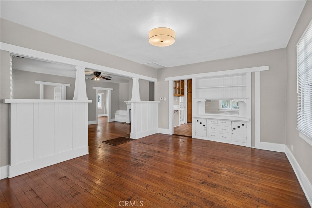 4391 Highland