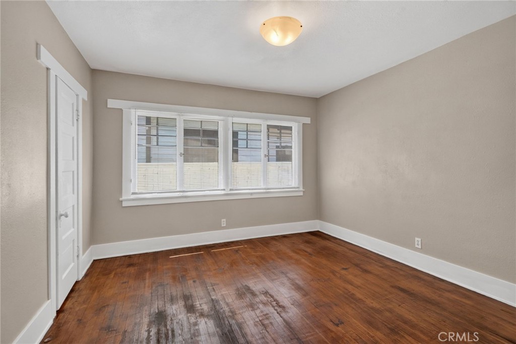 4391 Highland