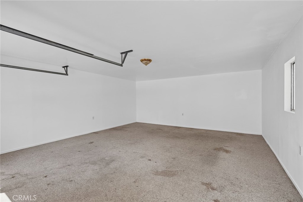 4391 Highland