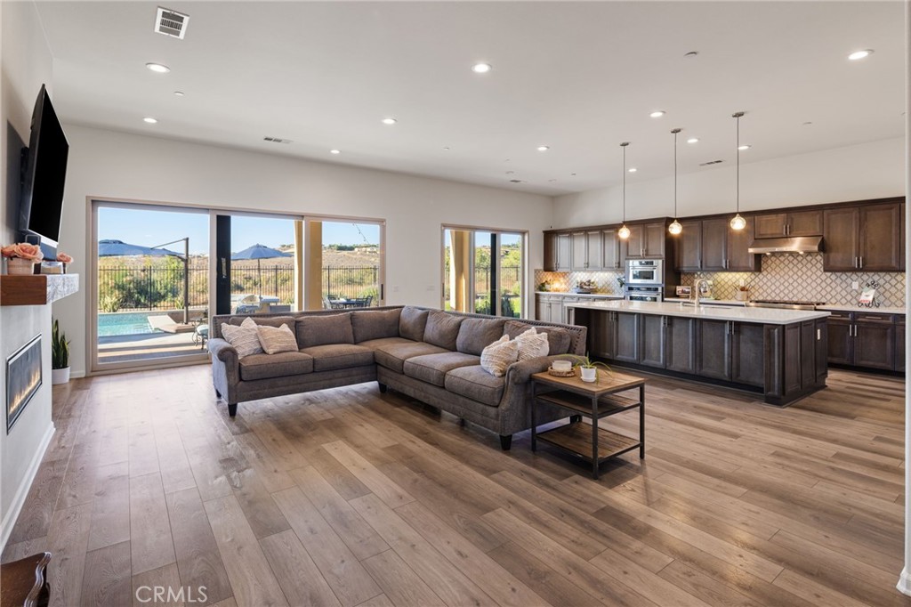 7876 Arroyo Vista Court