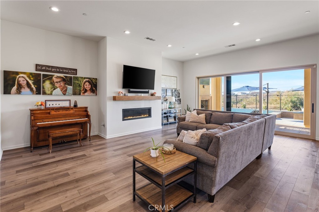 7876 Arroyo Vista Court