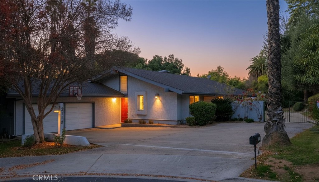 2110 Hathaway