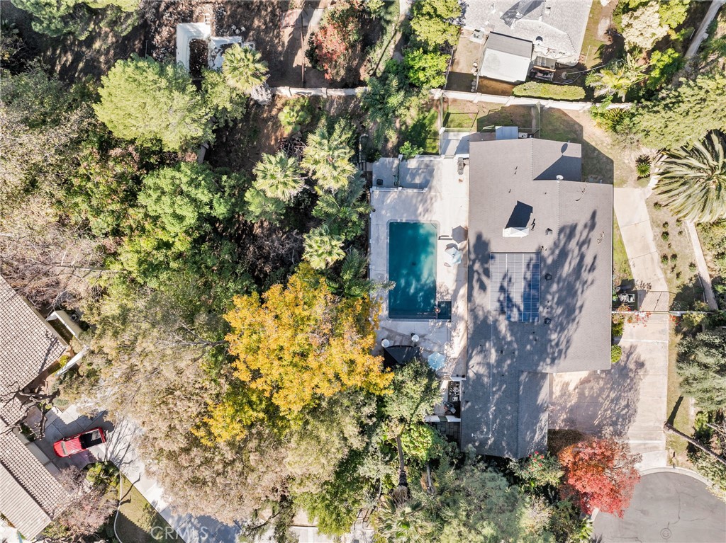 2110 Hathaway
