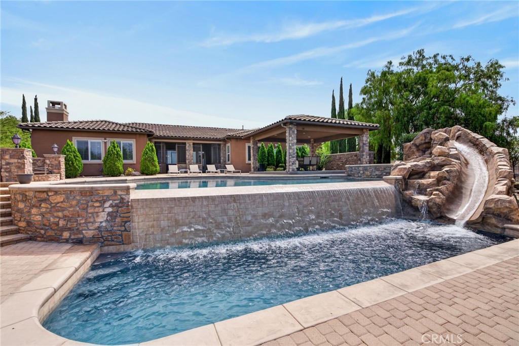 540 Mountain House